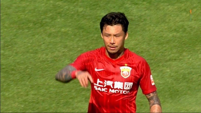 由布拉德;皮特领衔主演、入围威尼斯电影节主竞赛单元的好莱坞科幻灾难冒险巨制《星际探索》，日前宣布正式定档12月6日，震撼重启好莱坞;科幻季
